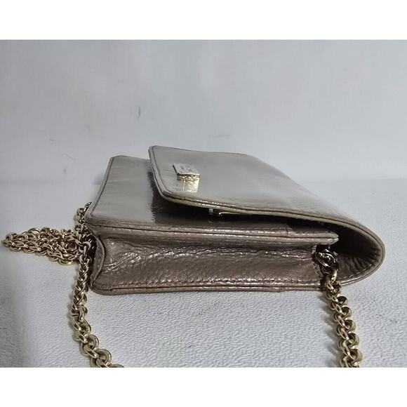Henri Bendel Taupe Patent Leather Crossbody Bag Wallet On A Chain Clutch - Picture 5 of 16